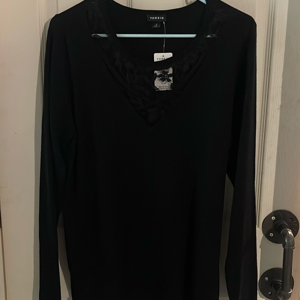 Women’s size 2 torrid sweater!